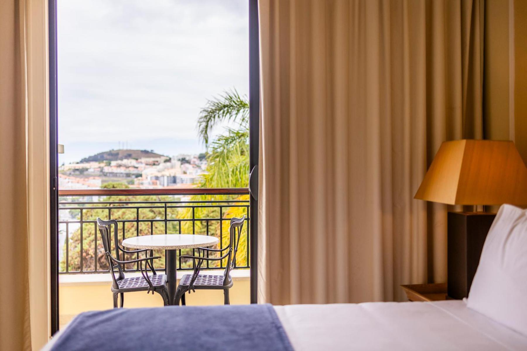 Quinta Funchal Gardens - Adults Only Hotel ภายนอก รูปภาพ